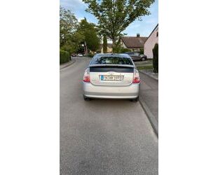 Toyota Toyota Prius 1.5-l-VVT-i Sol Sol Gebrauchtwagen