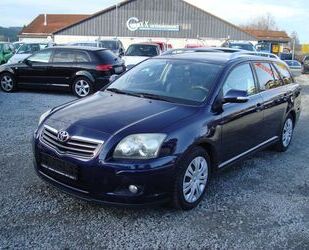 Toyota Toyota Avensis Kombi 2.2 D-CAT Executive Gebrauchtwagen