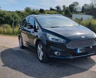 Ford Ford S-Max 2,0 TDCi 132kW 4x4Titanium,Vollausstatt Gebrauchtwagen