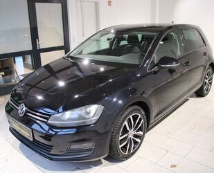 VW Volkswagen Golf VII Lim. Comfortline /Xenon/Navi/S Gebrauchtwagen