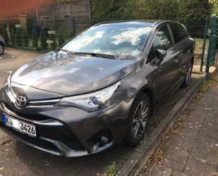 Toyota Toyota Avensis 1,6-l-D-4D Business Ed. Touring Spo Gebrauchtwagen