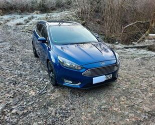 Ford Ford Focus 2,0TDCi 110kW PowerSh. Titanium Turnie. Gebrauchtwagen