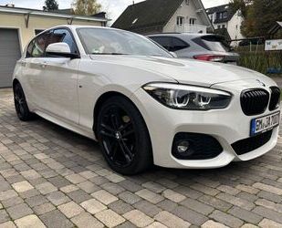 BMW BMW 1 Lim. 5-trg. 120i Edition M Sport Shadow Gebrauchtwagen