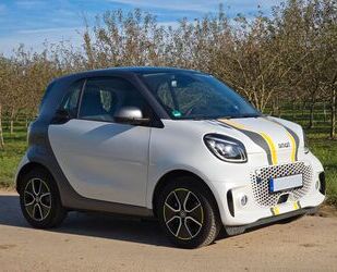 Smart Smart ForTwo coupé 60kW ,PANO,LED,SHZ Gebrauchtwagen