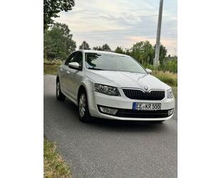 Skoda Skoda Octavia 1.2 TSI Apple CarPlay / Klima / TÜV Gebrauchtwagen