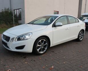 Volvo Volvo S60 Lim. Kinetic / Klima / PDC / Tempomat Gebrauchtwagen