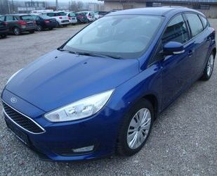 Ford Ford Focus Lim. Business *Navi/AHK/PDC/Sitzheizung Gebrauchtwagen