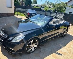 Mercedes-Benz Mercedes-Benz E 200 Cabrio+AMG Paket+Leder+Navi+Ai Gebrauchtwagen