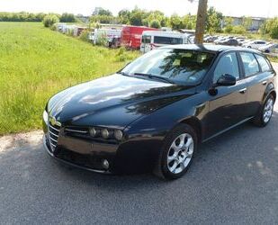 Alfa Romeo Alfa Romeo Alfa 159 1.9 JTDM 16V Elegante Gebrauchtwagen