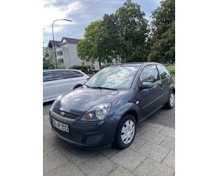 Ford Ford Fiesta 1,3 44 kW Style Style Gebrauchtwagen