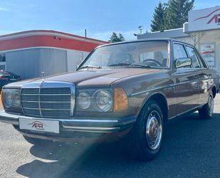 Mercedes-Benz Mercedes-Benz 200 W123 *Automatik*Original*Erstlac Gebrauchtwagen