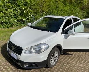 Suzuki Suzuki SX4 S-Cross SUV Diesel 1. Hand Top Zustand Gebrauchtwagen