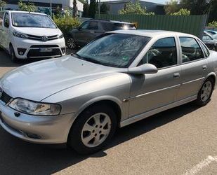 Opel Opel Vectra 1.8 16V Edition 2000 AUTOMATIK Gebrauchtwagen