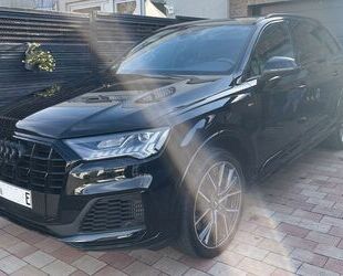 Audi Audi Q7 55 TFSIe Full Black Komplett S Line Gebrauchtwagen