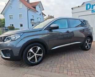 Peugeot Peugeot 5008 Allure Navi Sitzheizung Kamera Tempom Gebrauchtwagen