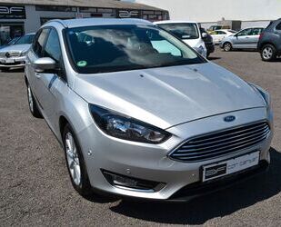 Ford Ford Focus Turnier Titanium~1.Hand~Klima~Navi~AHK~ Gebrauchtwagen