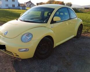 VW Volkswagen New Beetle 2.0 Yellow Amarellow Gebrauchtwagen