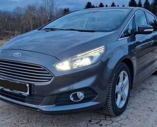 Ford Ford S-Max 2,0 TDCi 132kW 4x4 Titanium PowerShift. Gebrauchtwagen