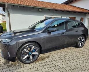 BMW BMW iX 40 xDrive Sport *LASER*PANORAMA*UPE: 90.890 Gebrauchtwagen