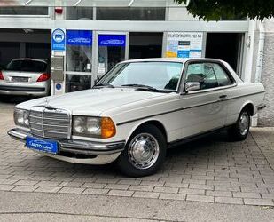 Mercedes-Benz Mercedes-Benz 230 CE Coupe W123 /TÜV Neu/H Zulassu Gebrauchtwagen