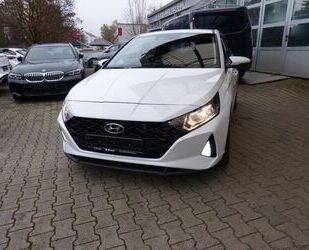 Hyundai Hyundai i20 APPLE LHZ SHZ KLIMAAUT. KAMERA TEMPOMA Gebrauchtwagen