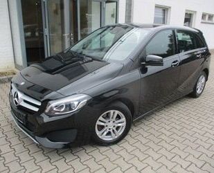 Mercedes-Benz Mercedes-Benz B 180 6-Gang LED Navi AHK Kamera SHZ Gebrauchtwagen