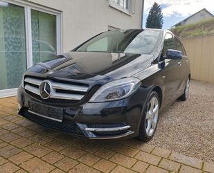 Mercedes-Benz Mercedes-Benz B 180 BlueEFFICIENCY Edition 1 Sport Gebrauchtwagen