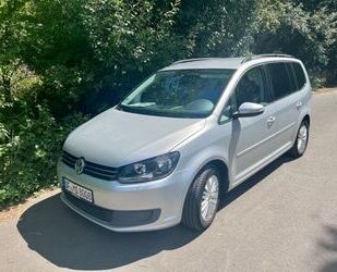 VW Volkswagen Touran Comfortline*MFL*SHZ*PDC*AHK Gebrauchtwagen