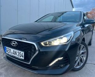 Hyundai Hyundai i30 Passion + Navi, Lenkradheizung, Automa Gebrauchtwagen