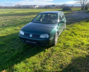 VW Volkswagen Golf 1.6 Basis Gebrauchtwagen