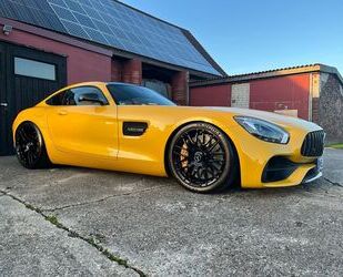 Mercedes-Benz Mercedes-Benz AMG GT S 4.0 V8 S DCT S in solarbeam Gebrauchtwagen