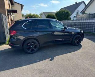 BMW BMW X5 xDrive30d / XENON / AUTOMATIK / AHK Gebrauchtwagen