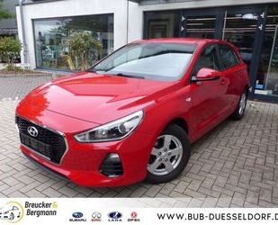 Hyundai Hyundai i30 1,4 Pure 1 Hand Top Zustand Gebrauchtwagen