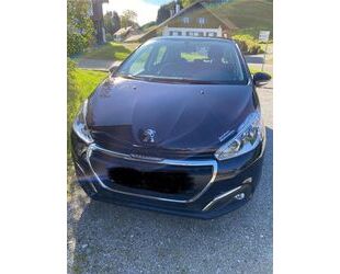 Peugeot Peugeot 208 1.2 Active PureTech 82 STOP & START Ac Gebrauchtwagen