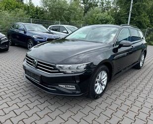 VW Volkswagen PASSAT VARIANT NAVI LED PDC SHZ STANDHE Gebrauchtwagen