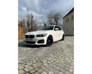 BMW BMW 120i M Sport Shadow Harmann Kardon Gebrauchtwagen