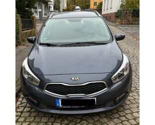 Kia Kia ceed Sportswagon 1.6 CRDi 128, unfallfrei, AHK Gebrauchtwagen