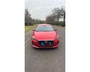 Hyundai Hyundai i30 1.4 Select Gebrauchtwagen