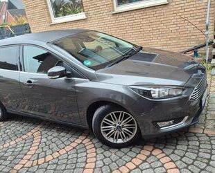 Ford Ford Focus 1,0 EcoBoost 92kW Titanium Turnier Tit. Gebrauchtwagen