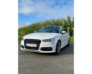 Audi Audi A3 2.0 TDI S tronic quattro S line Sportb. S. Gebrauchtwagen