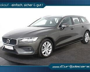 Volvo Volvo V60 D3 Momentum *1.Hand*Navi*SHZ*AHK*Carplay Gebrauchtwagen