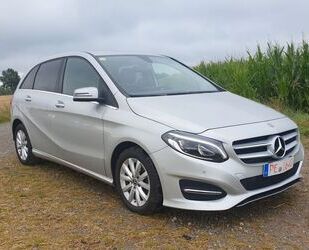 Mercedes-Benz Mercedes-Benz B 200 CDI Autom., Leder, Navi, Kamer Gebrauchtwagen