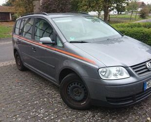 VW Volkswagen Touran 1.9 TDI DPF Conceptline Gebrauchtwagen