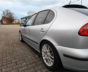 Seat Seat Leon 1.9 TDI*Standheizung*Klima*Scheckheft* Gebrauchtwagen