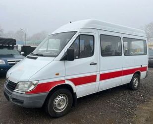 Mercedes-Benz Mercedes-Benz Sprinter 211 CDI 9 Sitzer 1.Hand L2 Gebrauchtwagen