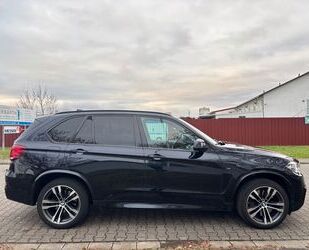 BMW BMW X5 M50 Voll 20 Zoll Pano Kamara Gebrauchtwagen