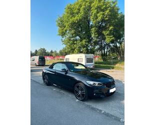 BMW BMW 220i Steptronic Cabrio M Sport EZ 05.2021 Gebrauchtwagen