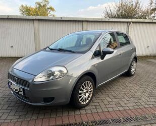 Fiat Fiat Punto 1.4 8V Active Active mit AHK Gebrauchtwagen