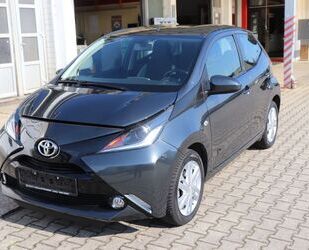 Toyota Toyota Aygo x-play Team Deutschland Gebrauchtwagen