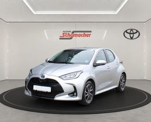 Toyota Toyota Yaris Hybrid Team D COMFORT-PAKET + ALU + S Gebrauchtwagen